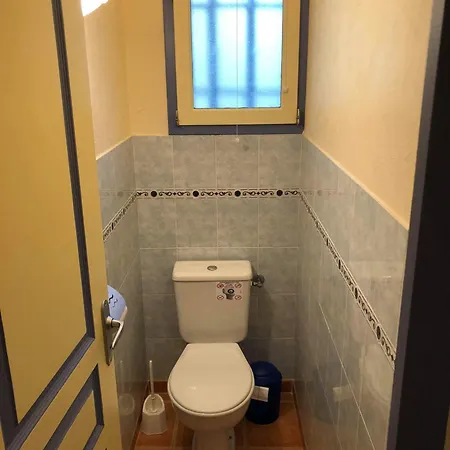 Provence, Uzes, Maisonnette 6-7 Personnes Dans Tatil Evi *