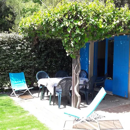 Provence, Uzes, Maisonnette 6-7 Personnes Dans Tatil Evi Gaujac (Gard)