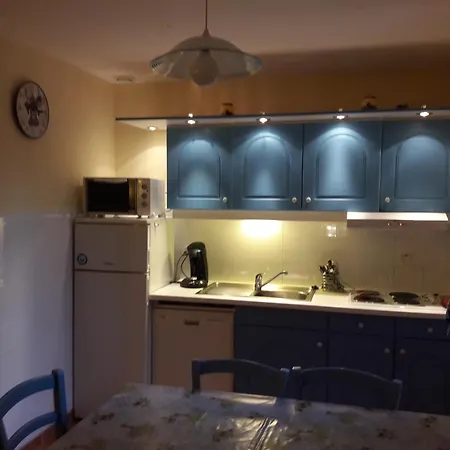 Provence, Uzes, Maisonnette 6-7 Personnes Dans Tatil Evi Gaujac (Gard)
