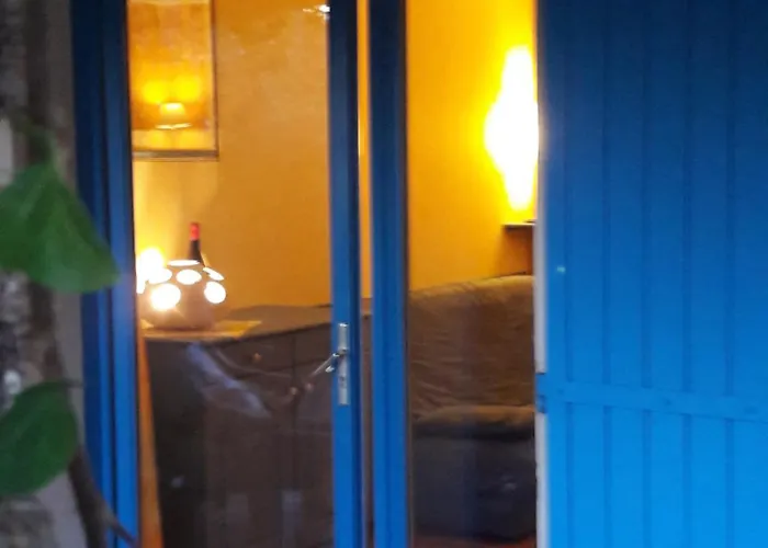 Provence, Uzes, Maisonnette 6-7 Personnes Dans Dom wakacyjny *